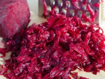 Рецепты приготовления салата «Аленка» из свеклы на зиму